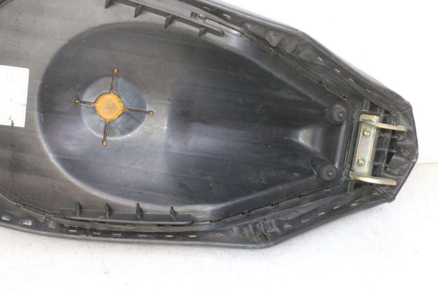 photo de SELLE PEUGEOT VIVACITY NEW 4T 50 (2008 - 2017)