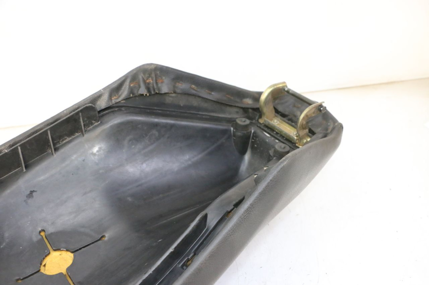 photo de SELLE PEUGEOT VIVACITY NEW 4T 50 (2008 - 2017)