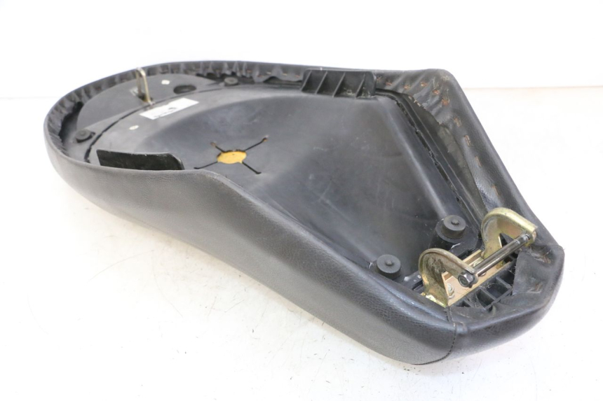 photo de SELLE PEUGEOT VIVACITY NEW 4T 50 (2008 - 2017)