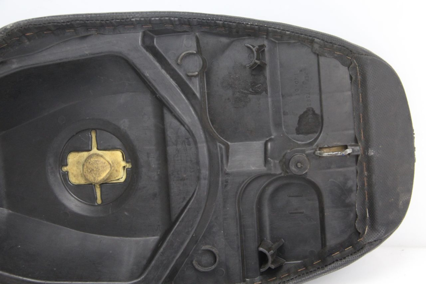 photo de SELLE PEUGEOT VIVACITY 50 (2004 - 2009)