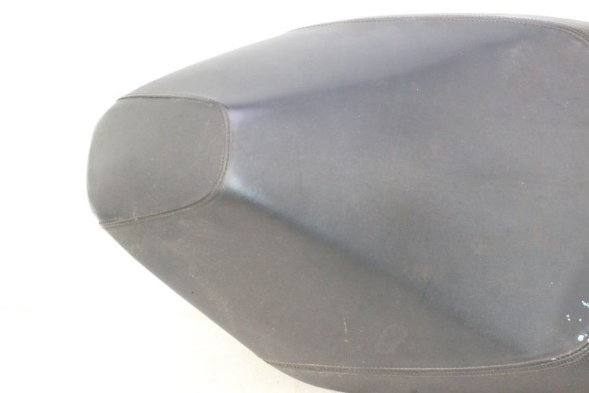photo de SELLE PEUGEOT VIVACITY 50 (1998 - 2003) - Photo complémentaire