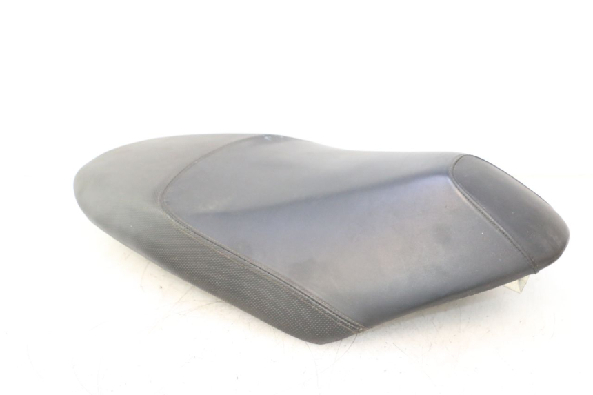 photo de SELLE PEUGEOT VIVACITY 50 (1998 - 2003) - Marquages et références