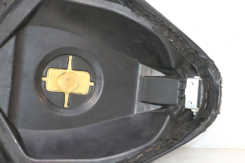 photo de SELLE PEUGEOT VIVACITY 50 (2004 - 2009) - Pièce contrôlée