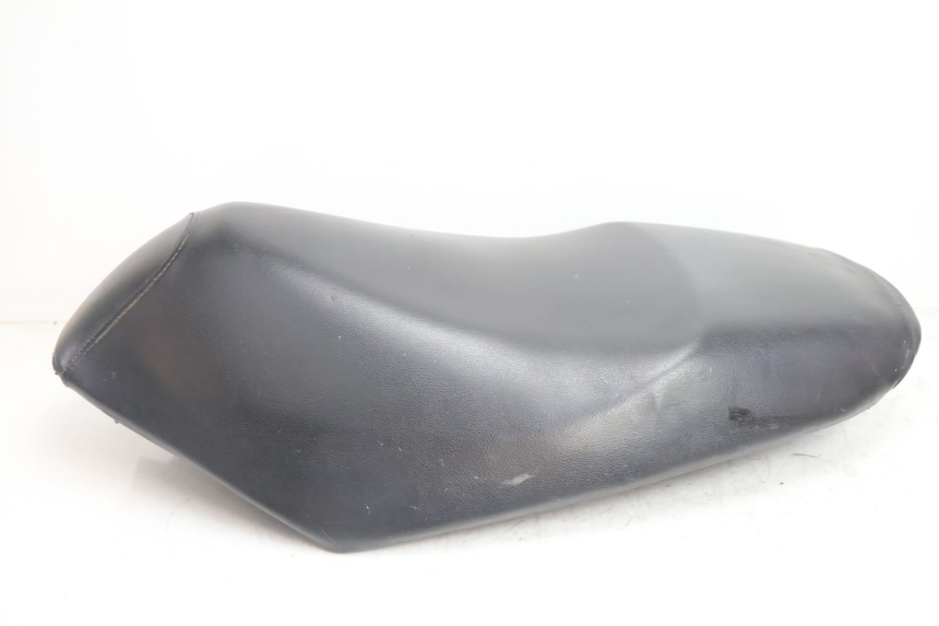 photo de SELLE PEUGEOT VIVACITY 50 (2004 - 2009) - État de surface