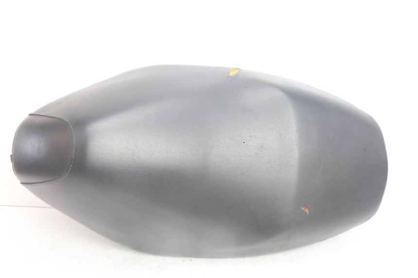 photo de SELLE PEUGEOT VIVACITY 100 (1999 - 2008) - Autre angle de vue