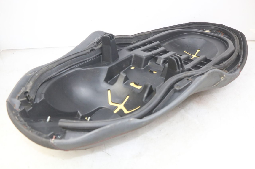 photo de SELLE YAMAHA X-MAX XMAX 125 (2010 - 2013) - Détails caractéristiques