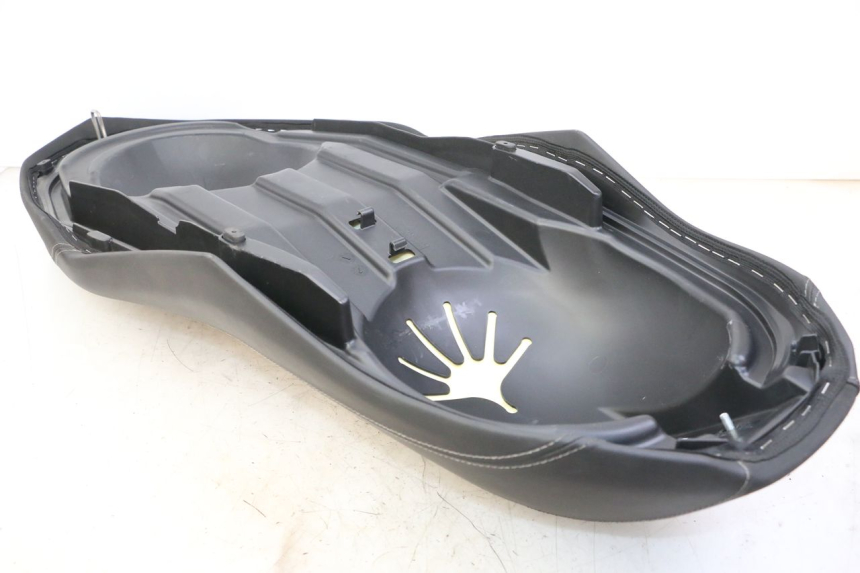 photo de SELLE YAMAHA XMAX X-MAX 125 (2021 - 2025) - Détail de la pièce