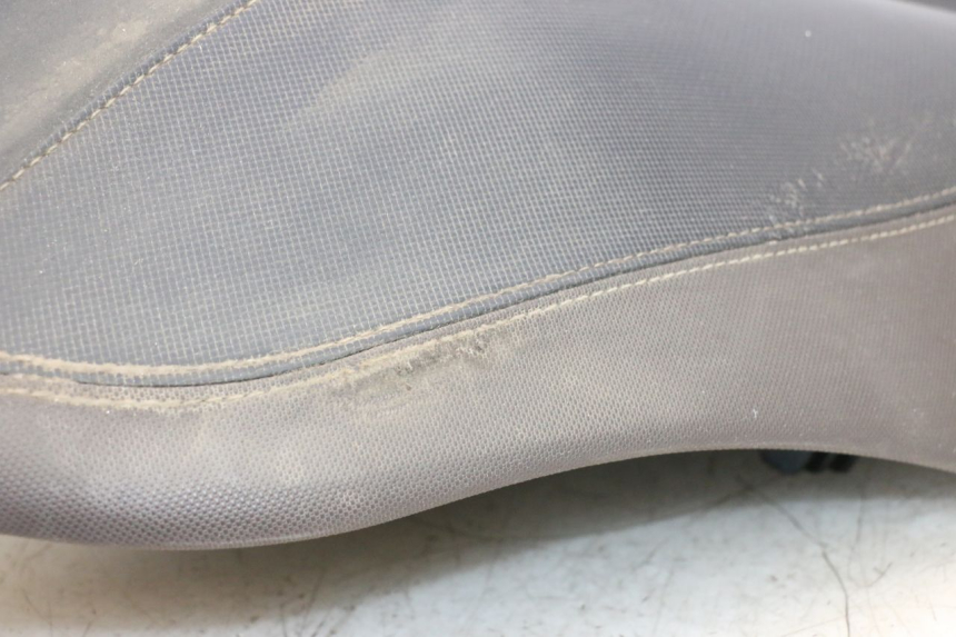 photo de SELLE YAMAHA X-MAX XMAX 125 (2010 - 2013) - Détail de la pièce