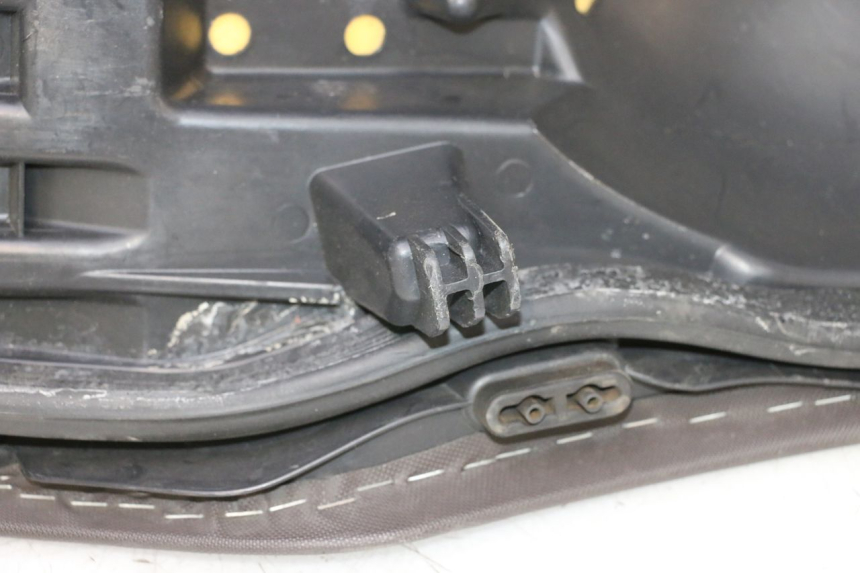 photo de SELLE YAMAHA X-MAX XMAX 125 (2010 - 2013) - Vue principale