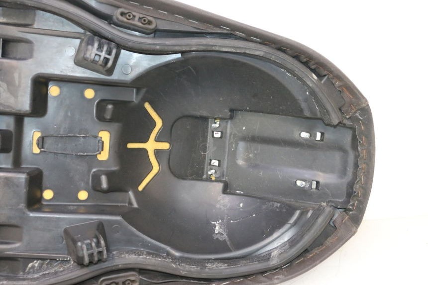 photo de SELLE YAMAHA X-MAX XMAX 125 (2010 - 2013) - Détail de la pièce