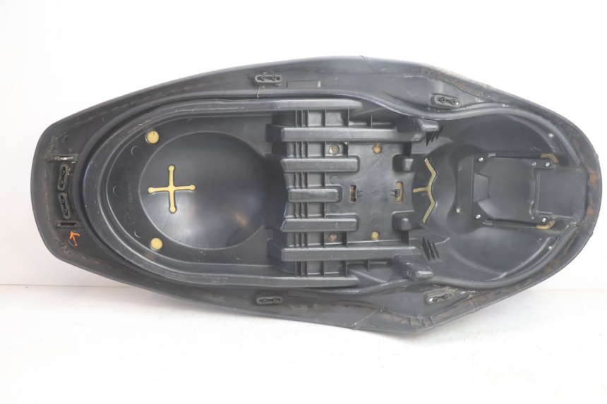 photo de SELLE YAMAHA XMAX X-MAX 125 (2006 - 2009) - État de surface