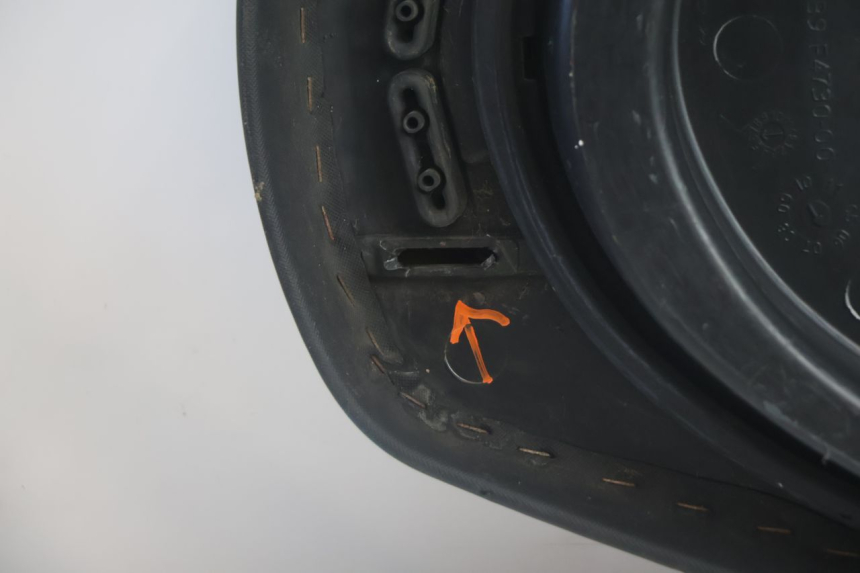 photo de SELLE YAMAHA XMAX X-MAX 125 (2006 - 2009) - Marquages et références