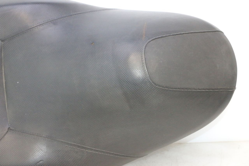 photo de SELLE YAMAHA XMAX X-MAX 125 (2006 - 2009) - Détail de la pièce