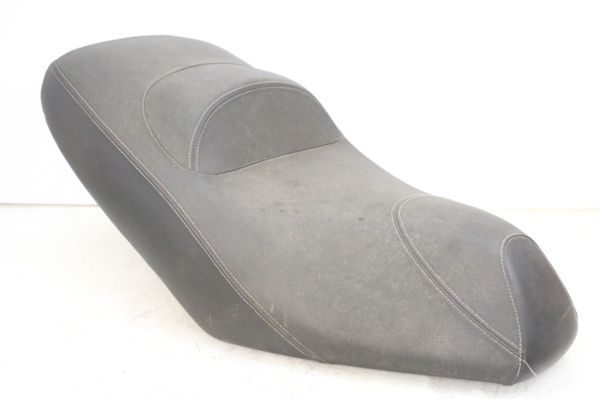 photo de SELLE PIAGGIO XEVO - X EVO 125 (2007 - 2016) - Marquages et références