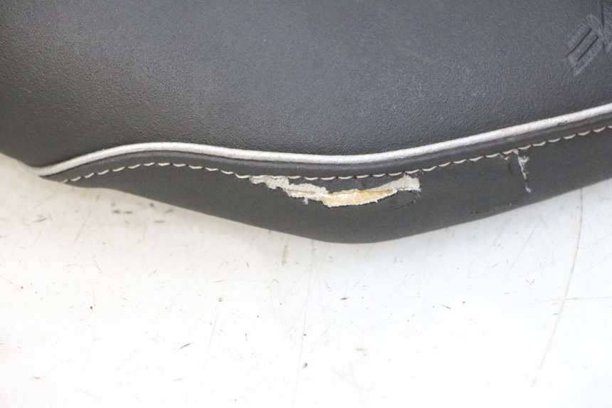 photo de SELLE YAMAHA XJ6 ABS 600 (2008 - 2016)