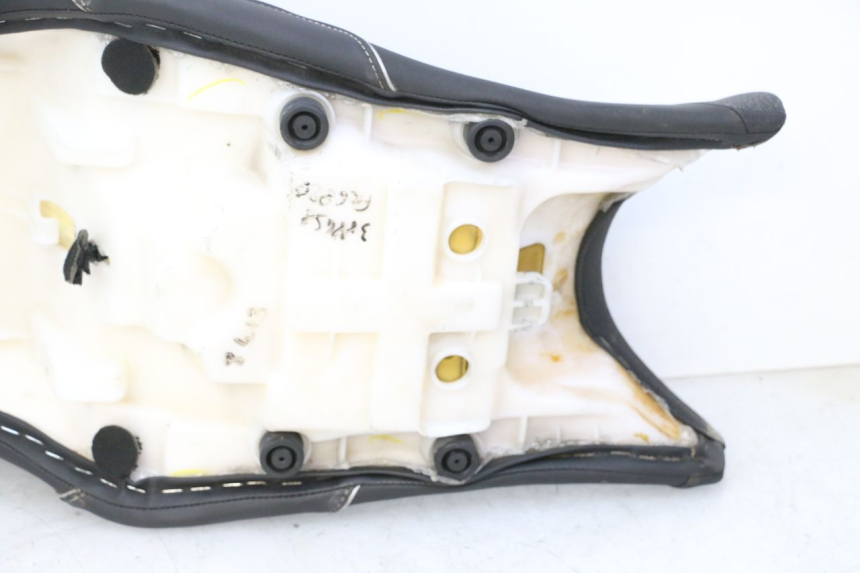 photo de SELLE YAMAHA XJ6 ABS 600 (2008 - 2016)