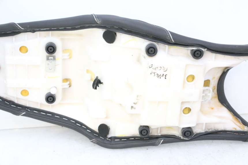 photo de SELLE YAMAHA XJ6 ABS 600 (2008 - 2016)