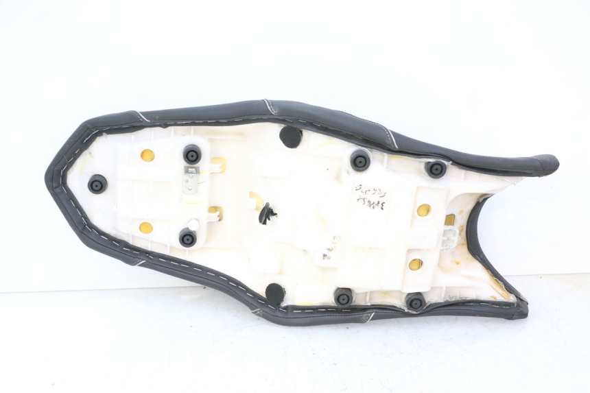 photo de SELLE YAMAHA XJ6 ABS 600 (2008 - 2016)