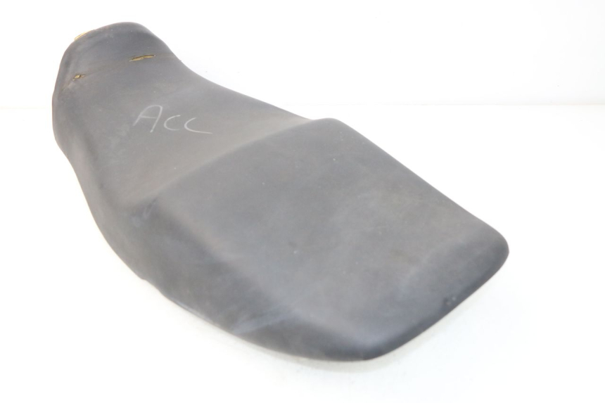 photo de SELLE YAMAHA XJ600 XJ DIVERSION 600 (1992 - 1997) - Gros plan technique