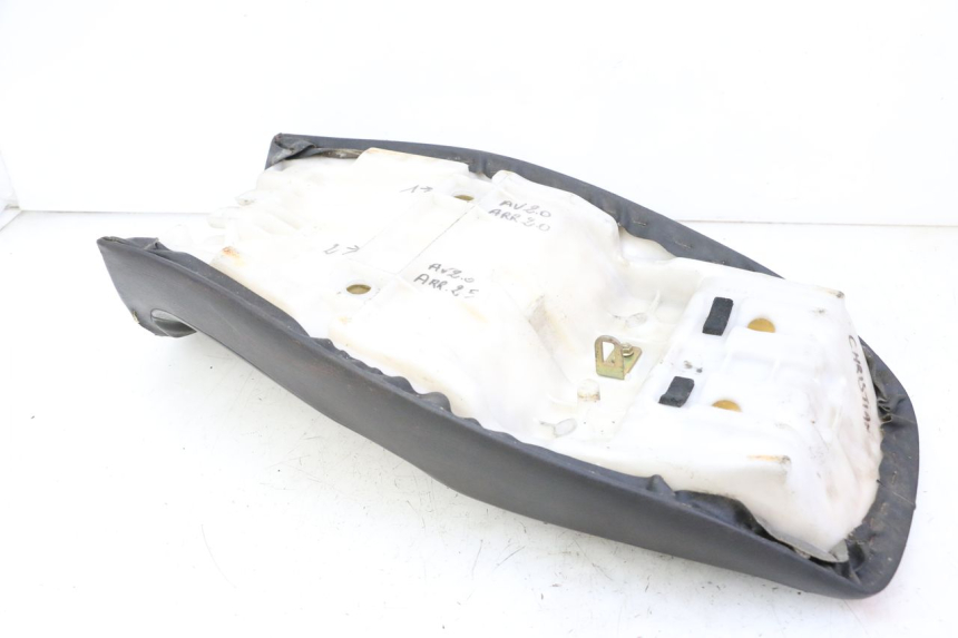 photo de SELLE YAMAHA XJN DIVERSION 600 (2000 - 2003)