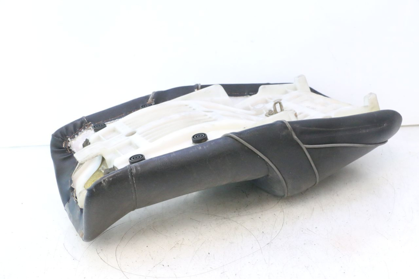 photo de SELLE YAMAHA XJR 1300 (1998 - 2002) - Détail de la pièce