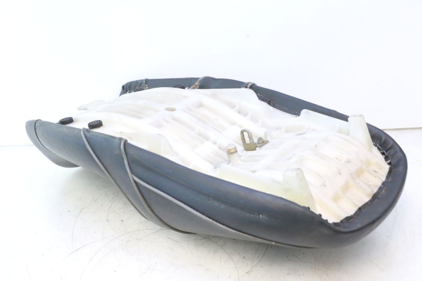 photo de SELLE YAMAHA XJR 1300 (1998 - 2002) - Zoom état d’usage