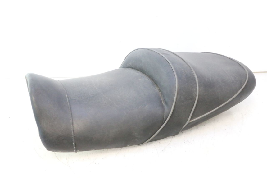 photo de SELLE YAMAHA XJR 1300 (1998 - 2002) - Points de fixation