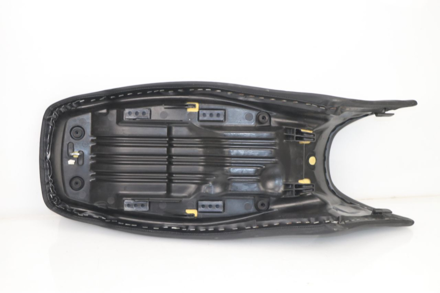 photo de SELLE HONDA XLV VARADERO 125 (2000 - 2006) - Points de fixation