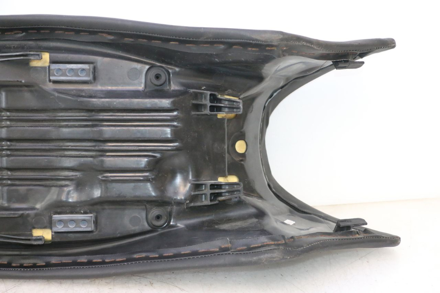 photo de SELLE HONDA XLV VARADERO 125 (2007 - 2012) - Vue d’ensemble