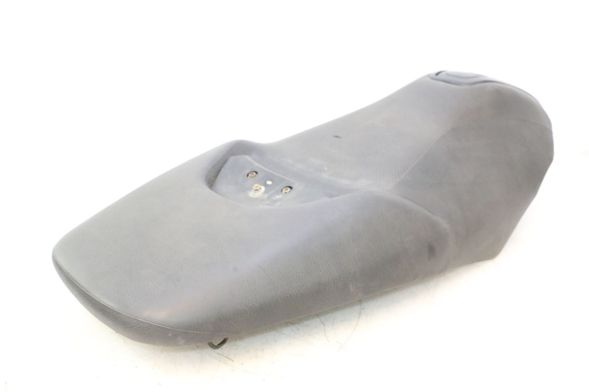 photo de SELLE YAMAHA XP T-MAX ABS 500 (2005 - 2005) - Marquages et références