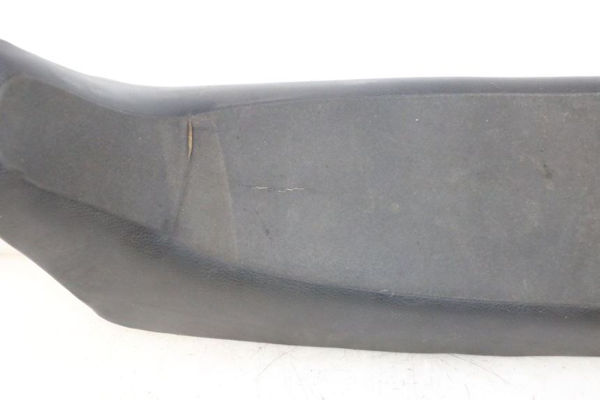 photo de SELLE HONDA XRV AFRICA TWIN 750 (1990 - 1992) - Détails caractéristiques