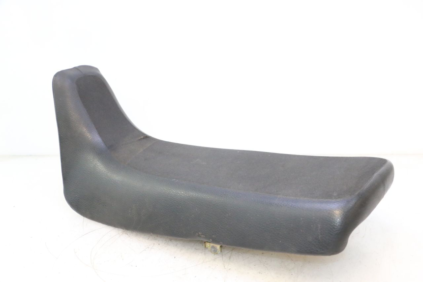 photo de SELLE HONDA XRV AFRICA TWIN 750 (1990 - 1992) - Marquages et références