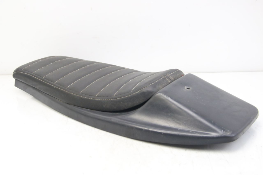 photo de SELLE YAMAHA FZS FAZER 600 (2001 - 2003)