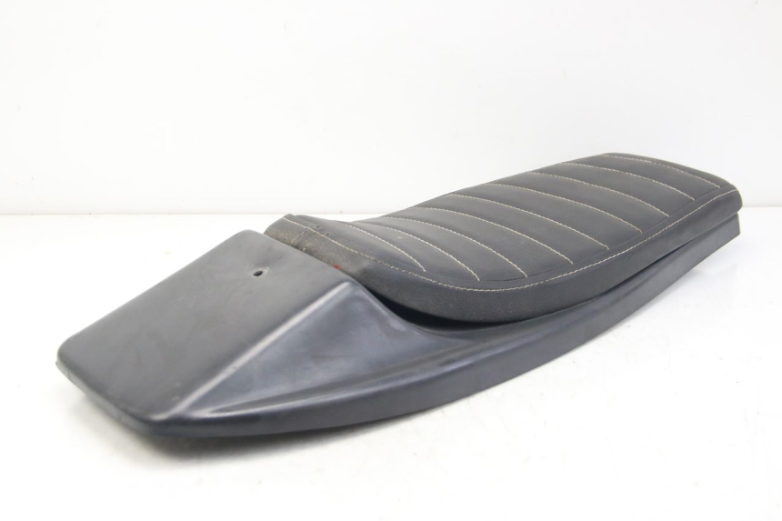 photo de SELLE YAMAHA FZS FAZER 600 (2001 - 2003)