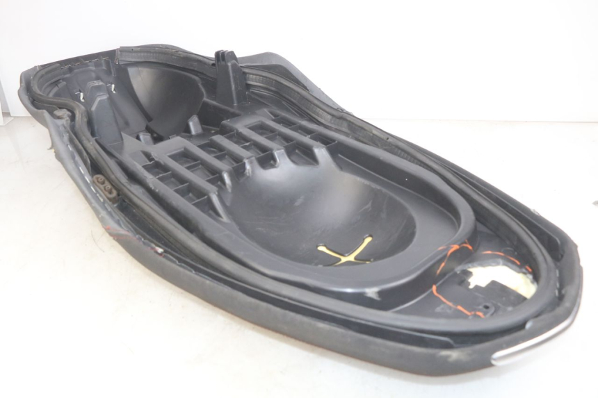 photo de SELLE YAMAHA X-MAX XMAX 125 (2010 - 2014)