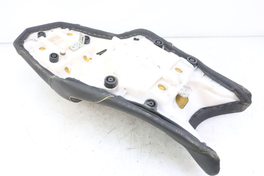 photo de SELLE YAMAHA XJ6 ABS 600 (2008 - 2016)