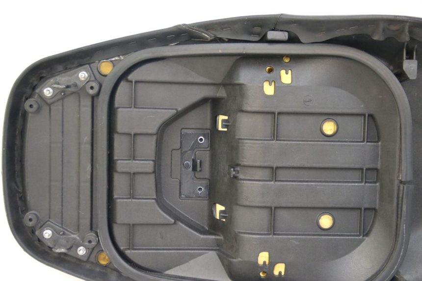 photo de SELLE YAMAHA XP T-MAX TMAX 500 (2004 - 2007)