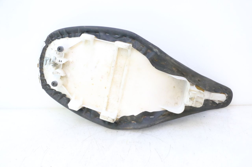 photo de SELLE YAMAHA YFM R RAPTOR 250 (2008 - 2014) - Marquages et références
