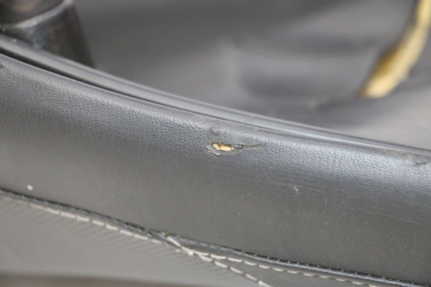 photo de SELLE YAMAHA YP MAJESTY 125 (2002 - 2006)