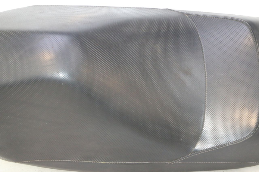 photo de SELLE YAMAHA YP MAJESTY 125 (2007 - 2010) - Marquages et références