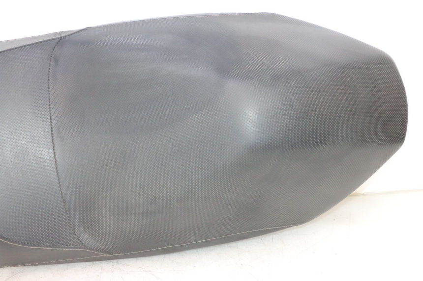 photo de SELLE YAMAHA YP MAJESTY 125 (2002 - 2006) - Détail de la pièce
