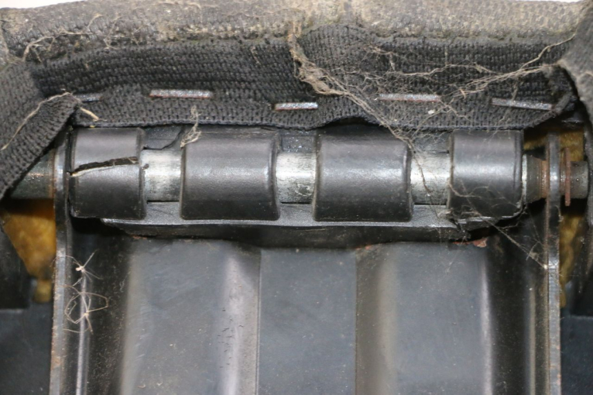 photo de SELLE PIAGGIO ZIP 2T 50 (2009 - 2019) - Détail de la pièce