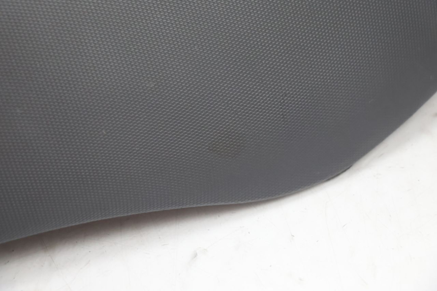 photo de SELLE PIAGGIO ZIP 4T 50 (2006 - 2017) - Marquages et références
