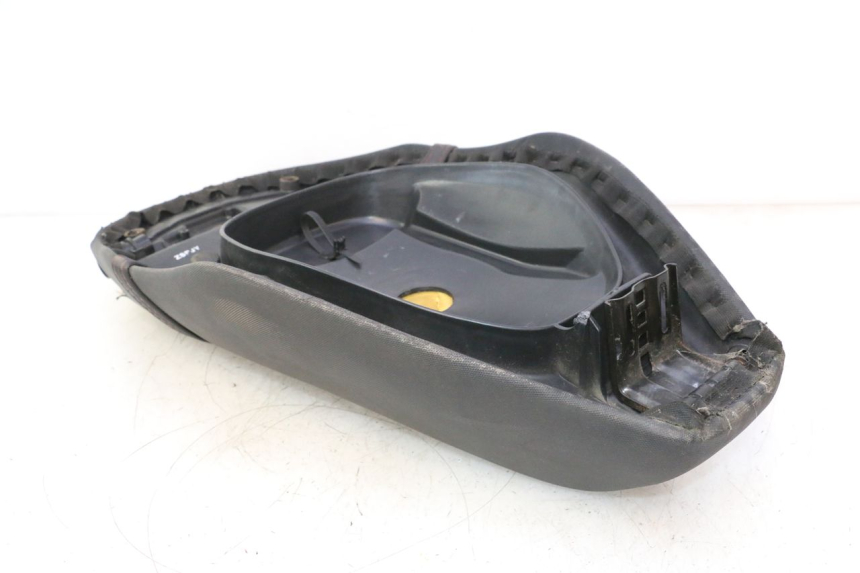 photo de SELLE PIAGGIO ZIP IGET 4T 50 (2021 - 2023) - Points de fixation
