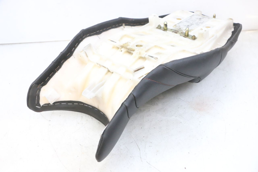 photo de SELLE KAWASAKI ZR 7 750 (1999 - 2001) - Gros plan technique