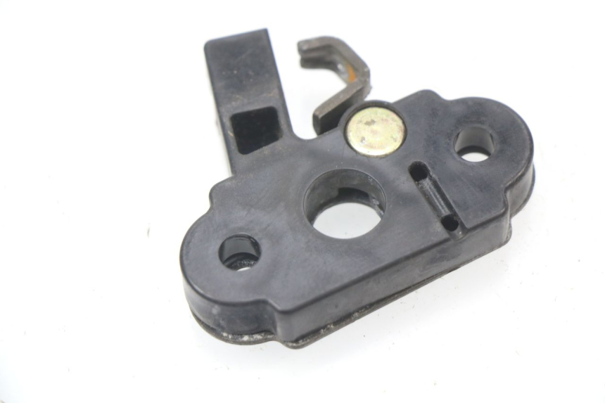 photo de SERRURE SELLE KAWASAKI ZZR 600 (1995 - 2004)