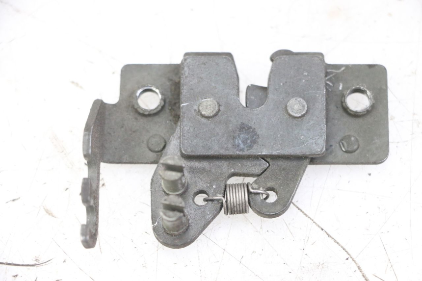 photo de SERRURE SELLE PIAGGIO MP3 LT 300 (2010 - 2016)