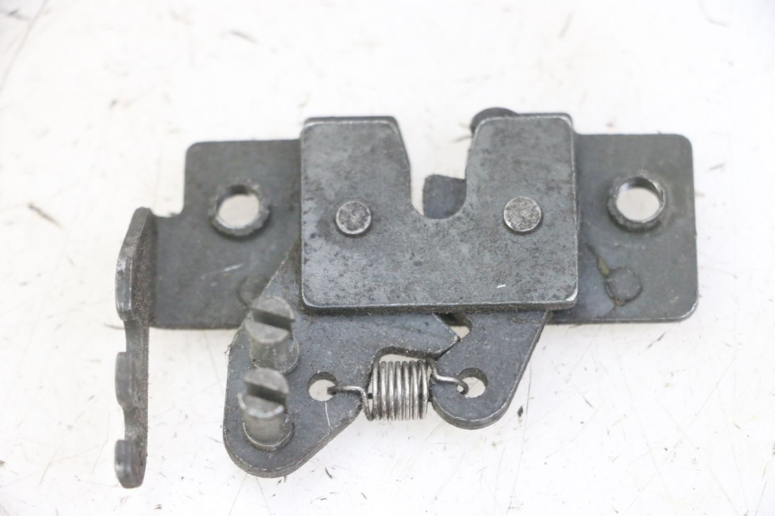 photo de SERRURE SELLE PIAGGIO MP3 LT 300 (2010 - 2016) - Zoom état d’usage