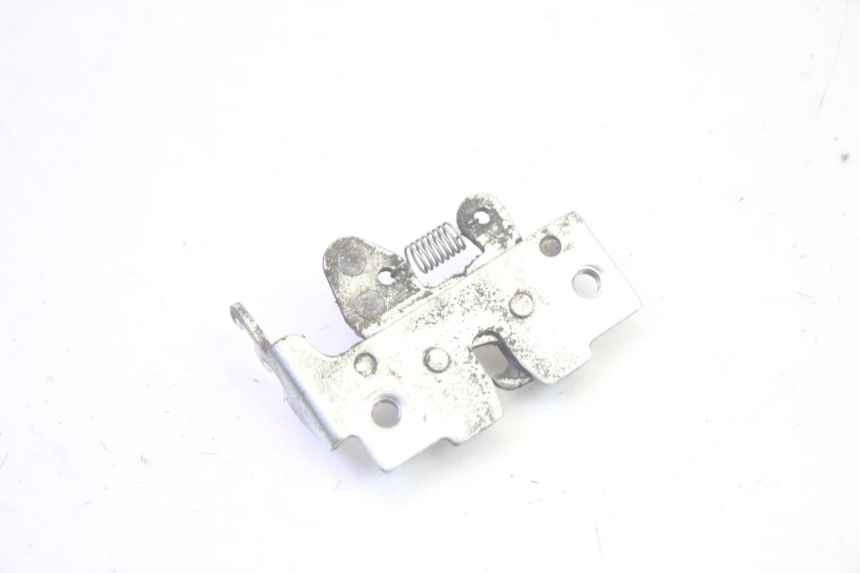 photo de SERRURE SELLE PIAGGIO MP3 LT 400 (2007 - 2012) - Zoom état d’usage