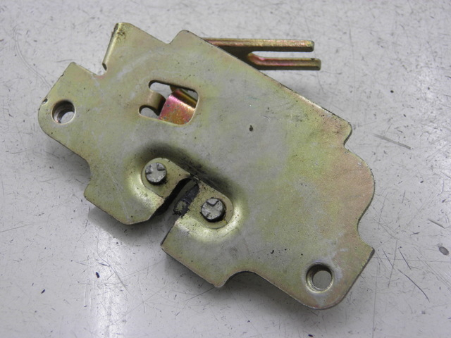 photo de SERRURE SELLE PEUGEOT TWEET 4T 50 (2010 - 2014)